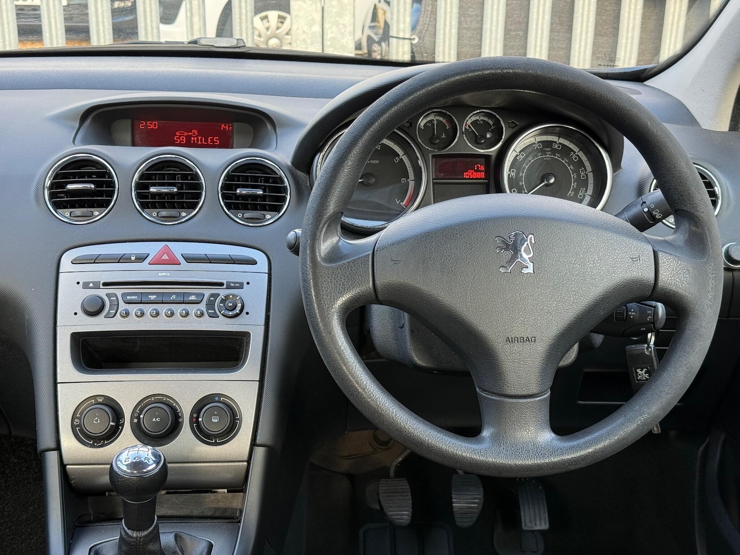 Used Peugeot 308 2009 for sale - 76994755: Photo 9