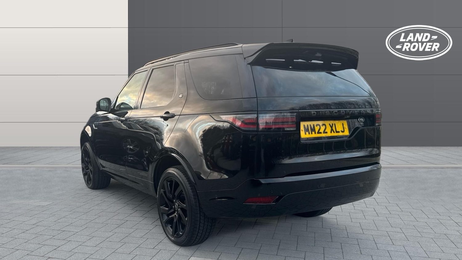 Used Land Rover Discovery 2022 for sale - 76859049: Photo 2