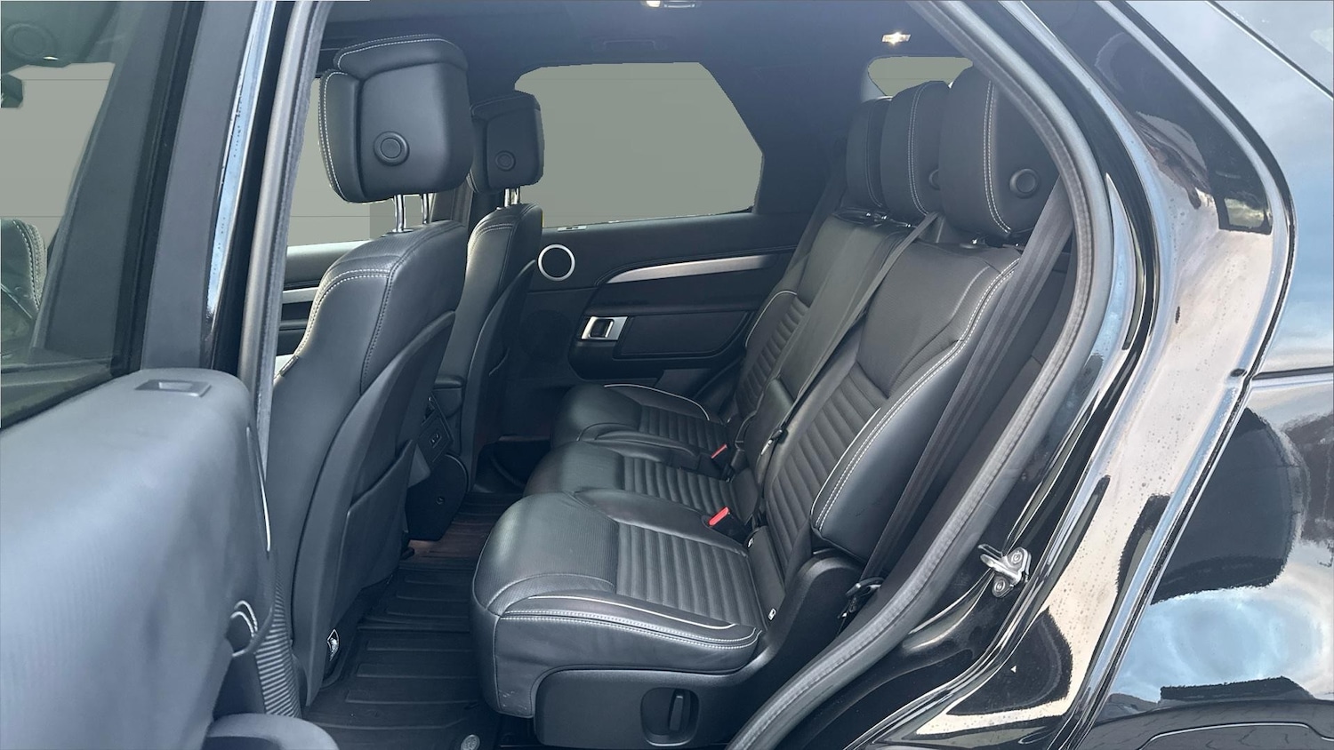 Used Land Rover Discovery 2022 for sale - 76859049: Photo 4