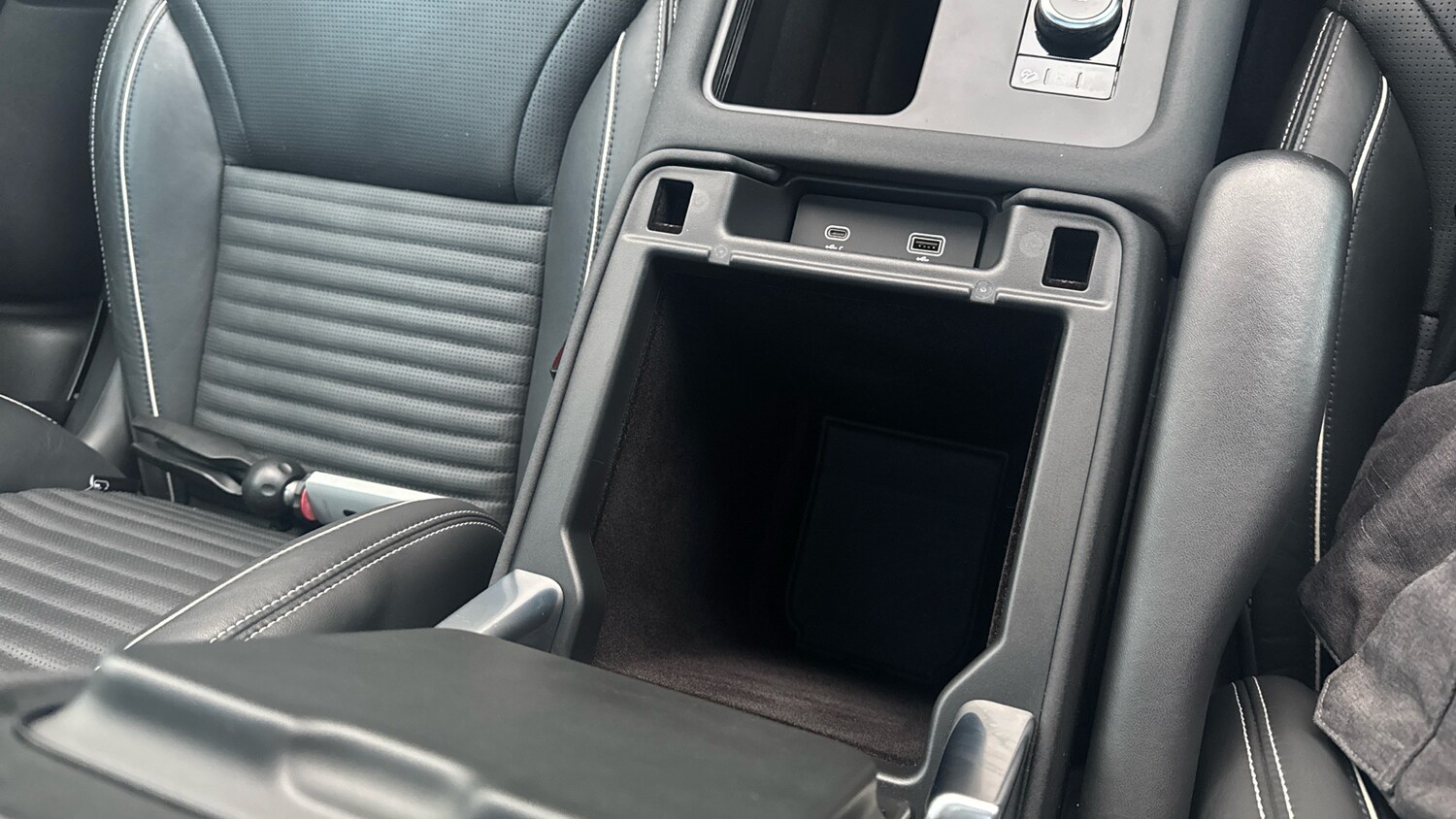 Used Land Rover Discovery 2022 for sale - 76859049: Photo 69