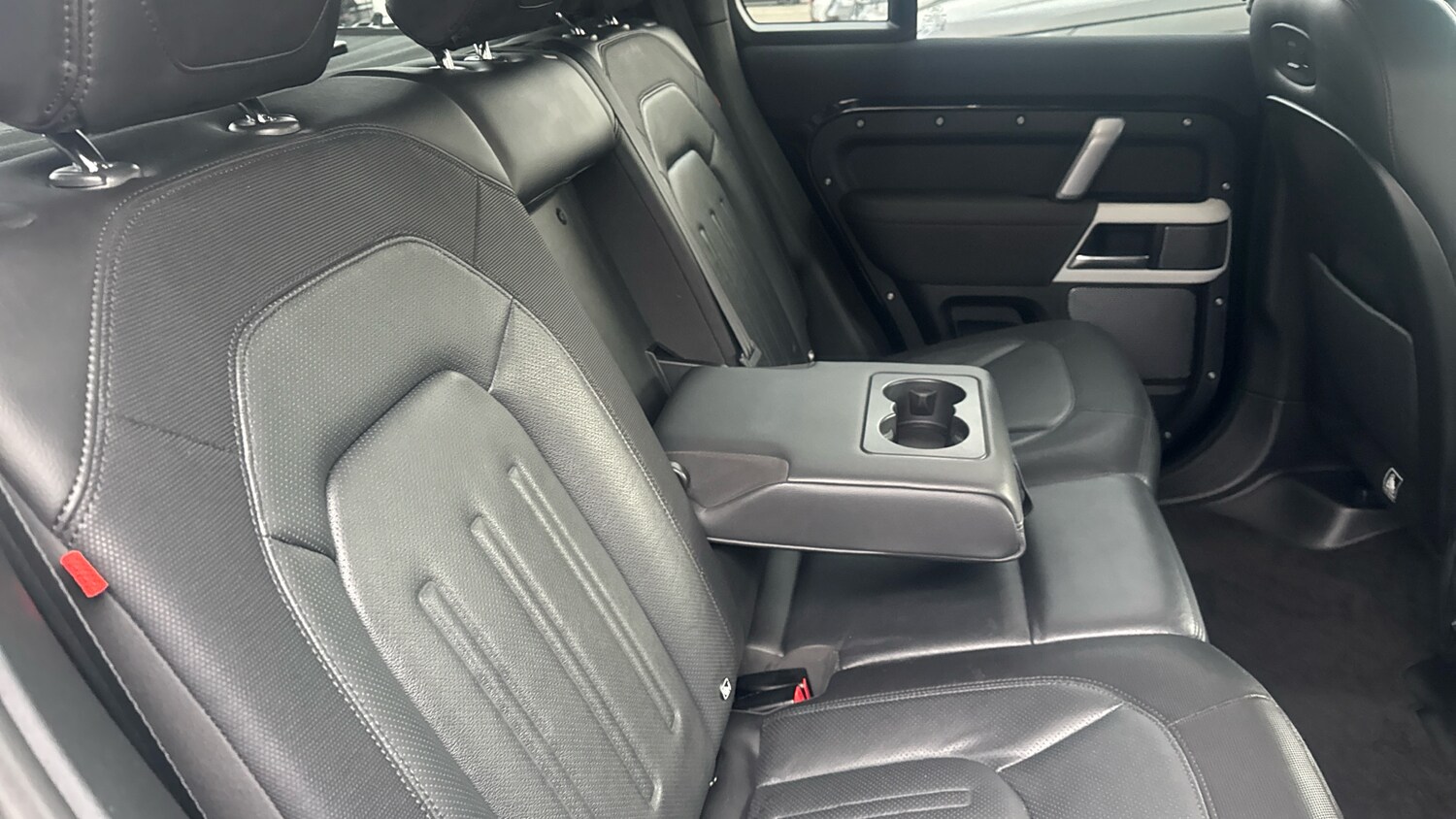 Used Land Rover Defender 2021 for sale - 77581043: Photo 43