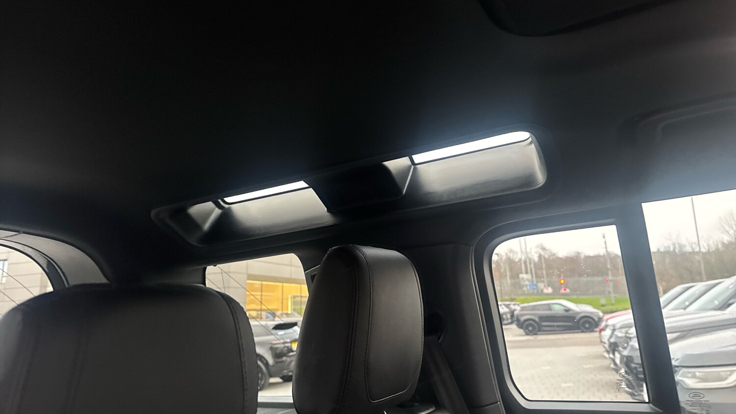 Used Land Rover Defender 2021 for sale - 77581043: Photo 44