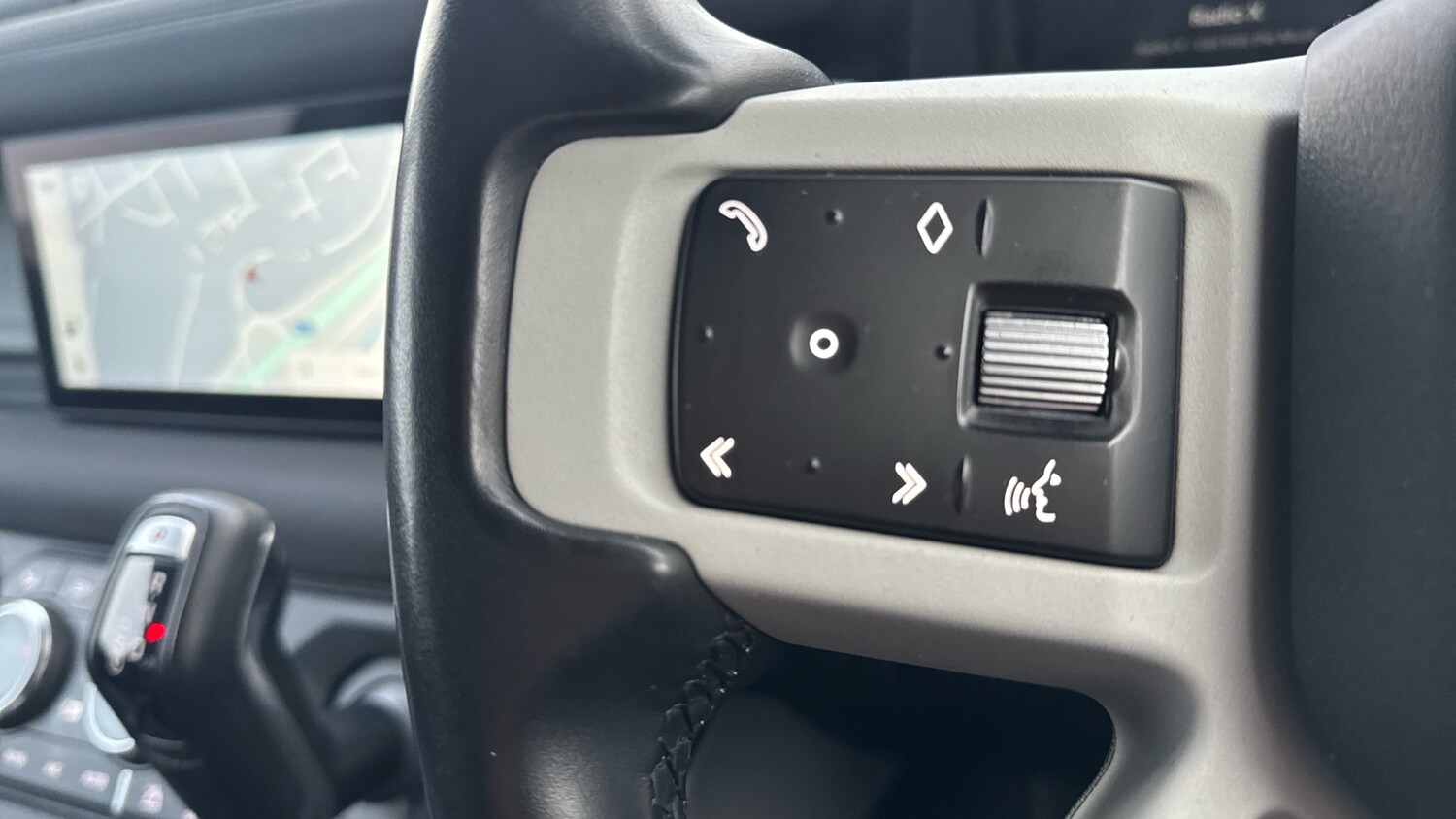 Used Land Rover Defender 2021 for sale - 77581043: Photo 56