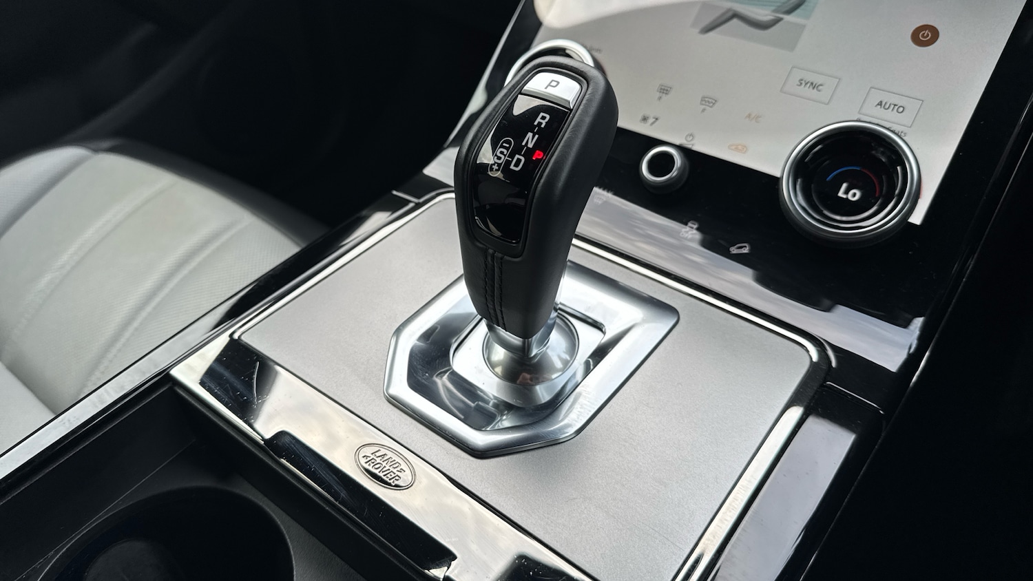 Used Land Rover Range Rover Evoque 2022 for sale - 77921197: Photo 13