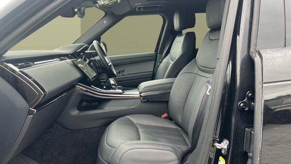 Used Land Rover Range Rover Sport 2024 for sale - 76196378: Photo 3