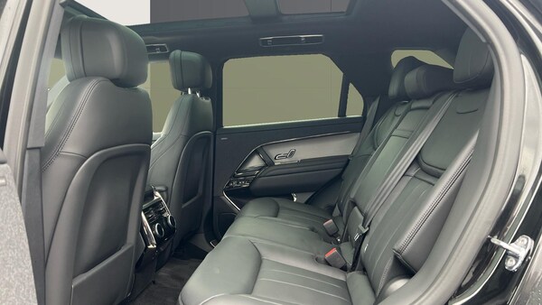 Used Land Rover Range Rover Sport 2024 for sale - 76196378: Photo 4