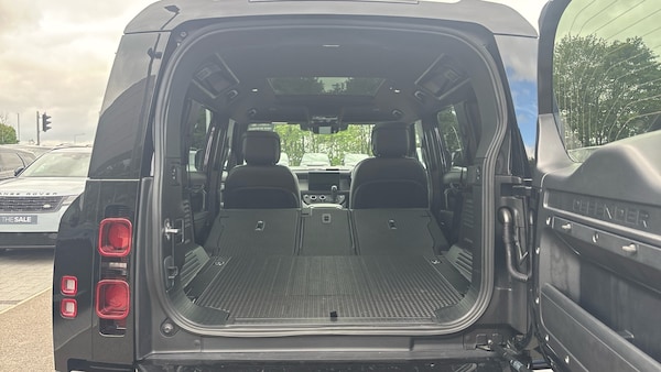 Used Land Rover Defender 2025 for sale - 75314602: Photo 10