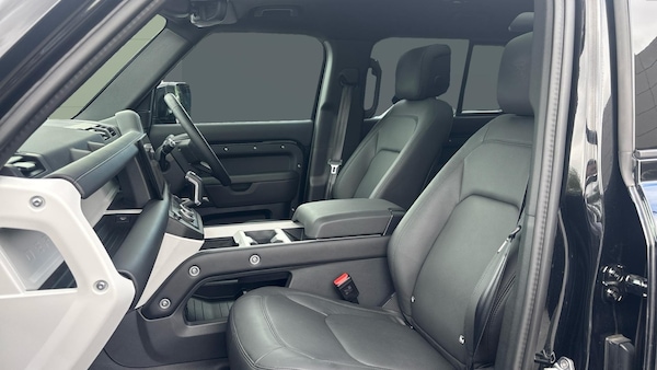 Used Land Rover Defender 2025 for sale - 75314602: Photo 3