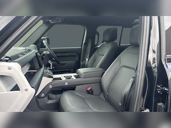 Used Land Rover Defender 2025 for sale - 75314602: Photo