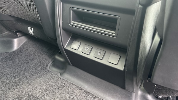 Used Land Rover Defender 2025 for sale - 75314602: Photo 48
