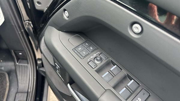 Used Land Rover Defender 2025 for sale - 75314602: Photo 49