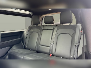 Used Land Rover Defender 2024 for sale - 78499892: Photo