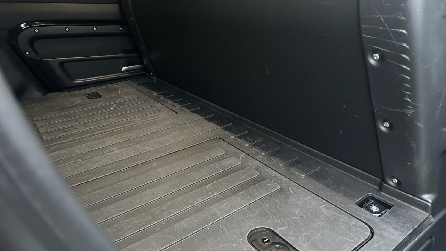 Used Land Rover Defender 2023 for sale - 77113265: Photo 18