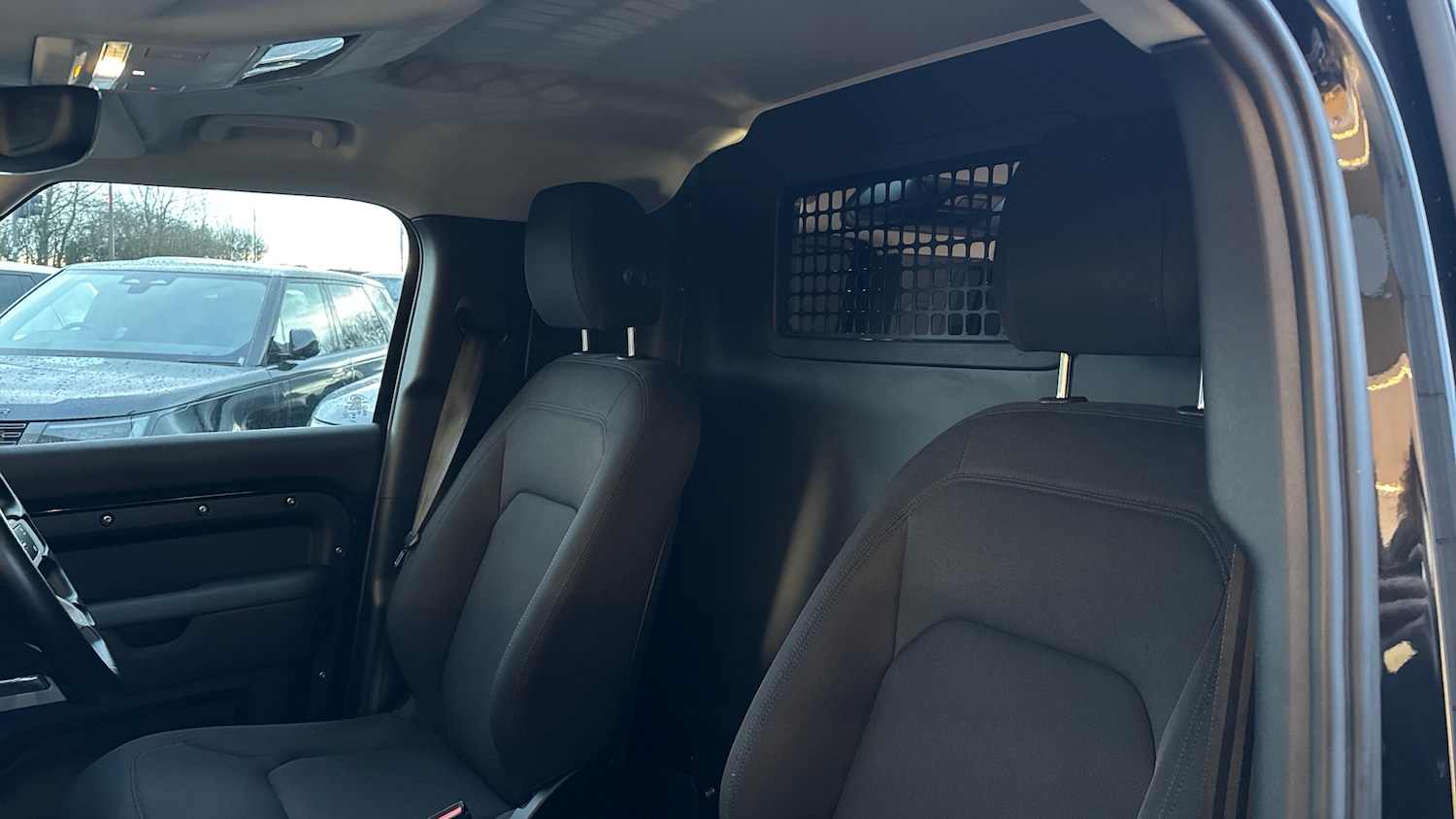 Used Land Rover Defender 2023 for sale - 77113265: Photo 53