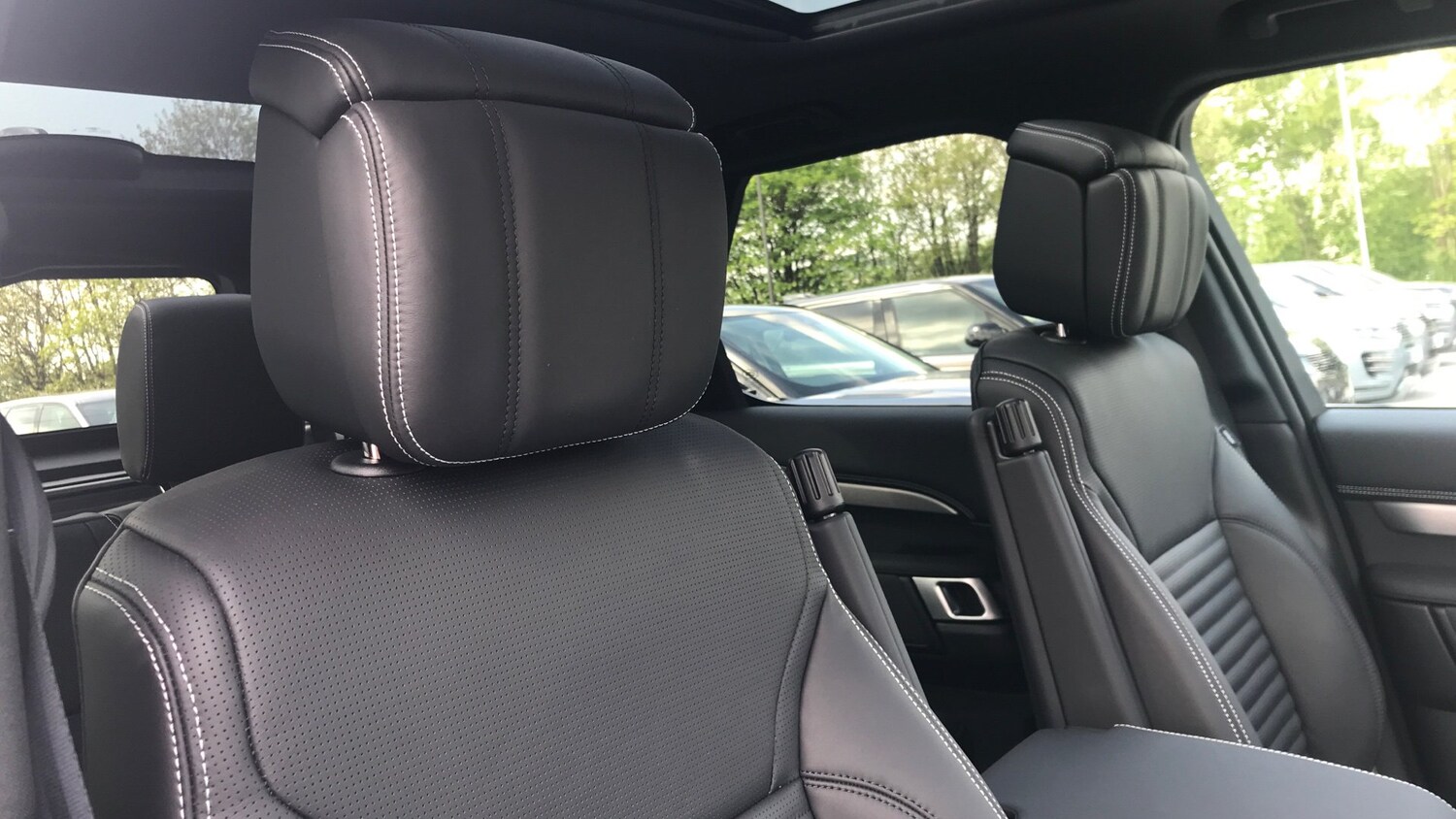 Used Land Rover Discovery 2025 for sale - 75894395: Photo 25