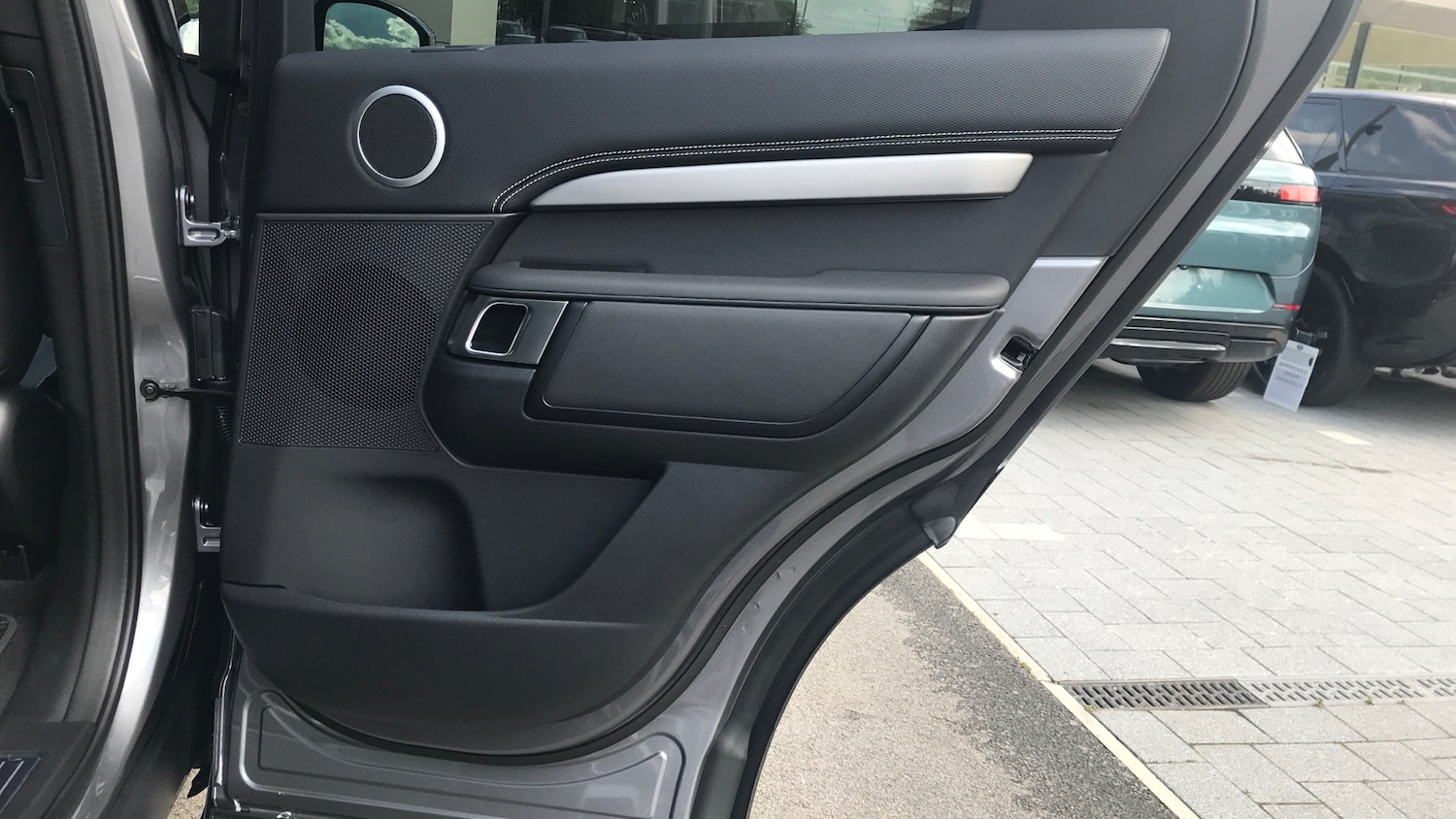 Used Land Rover Discovery 2025 for sale - 75894395: Photo 30