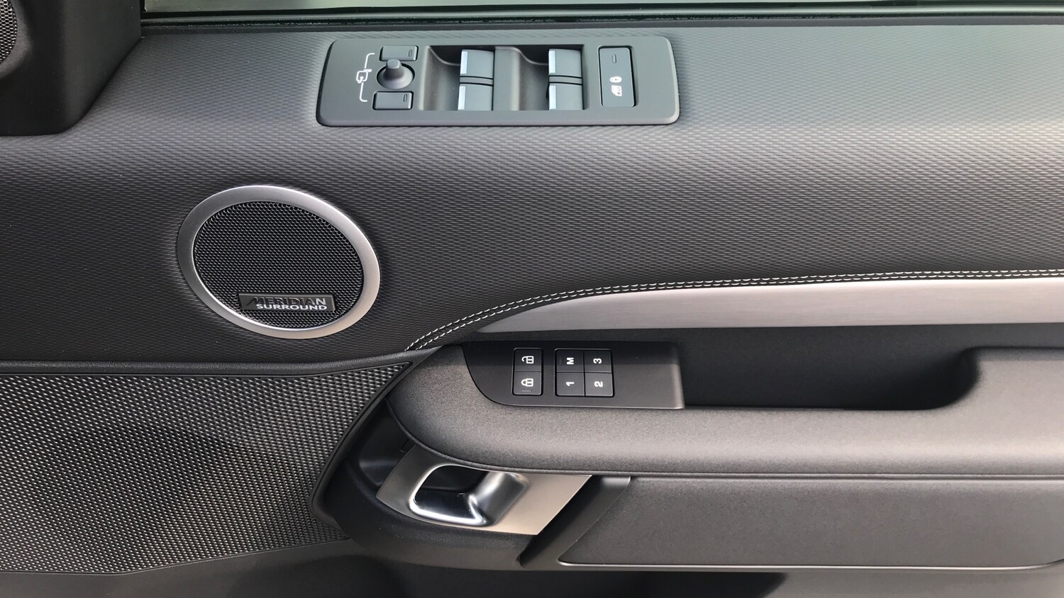 Used Land Rover Discovery 2025 for sale - 75894395: Photo 41