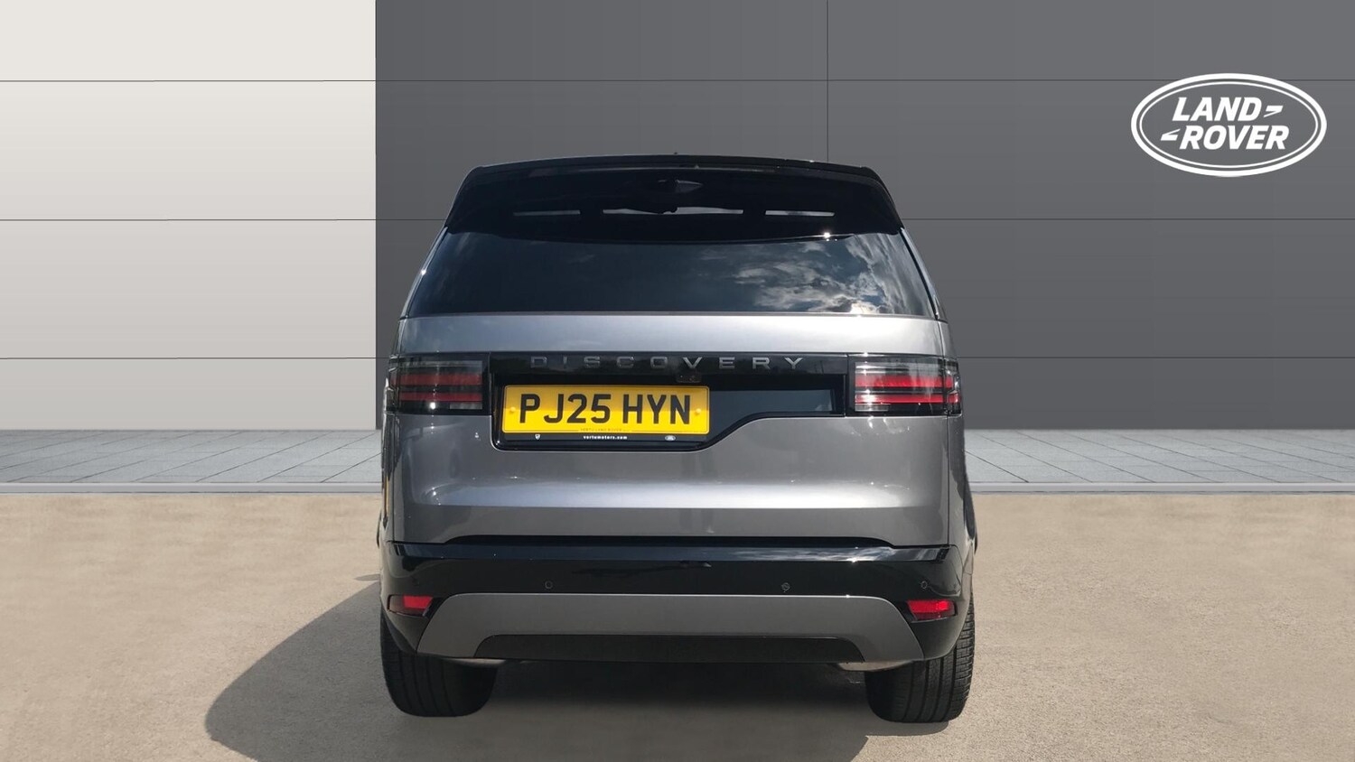 Used Land Rover Discovery 2025 for sale - 75894395: Photo 6