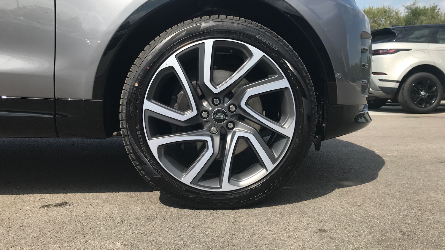 Used Land Rover Discovery 2025 for sale - 75894395: Photo 8