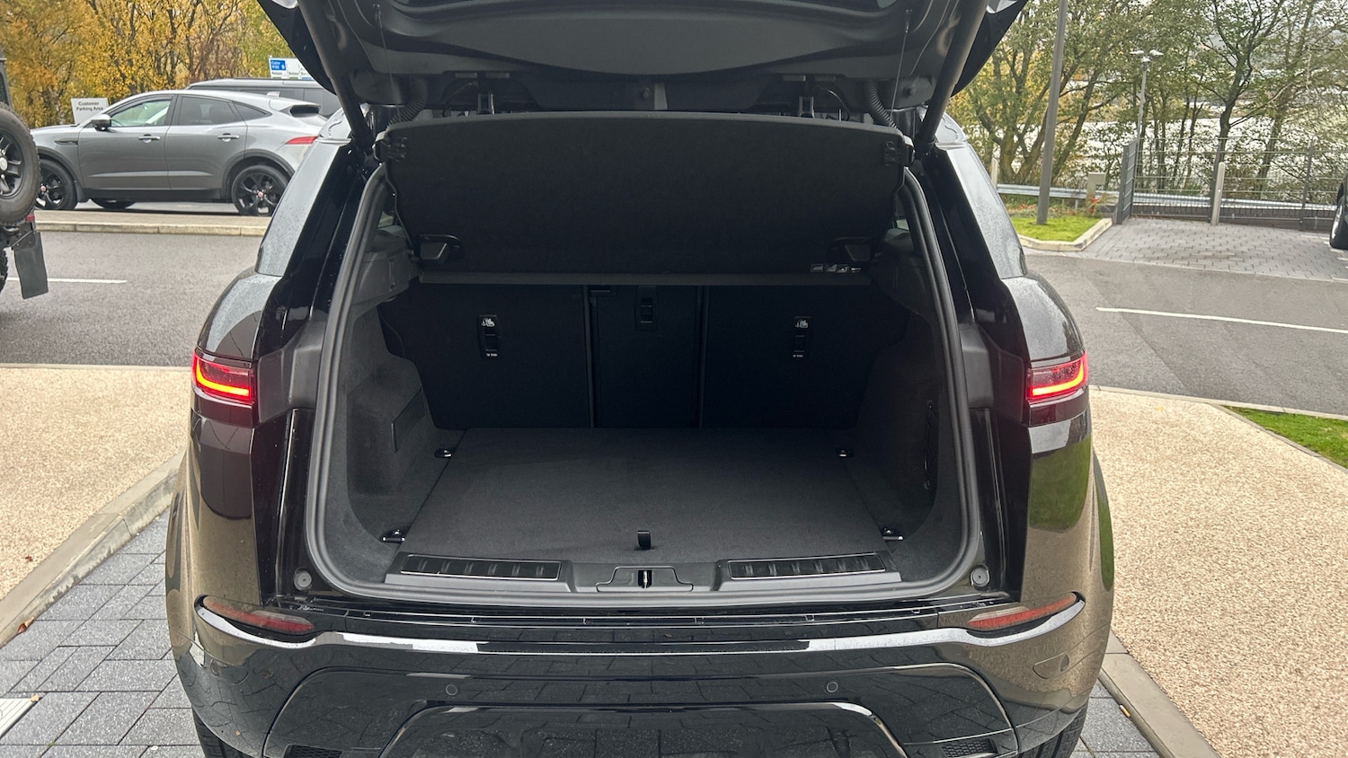 Used Land Rover Range Rover Evoque 2025 for sale - 76461706: Photo 10