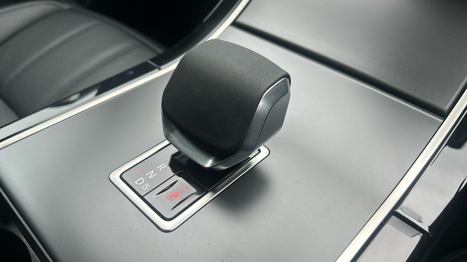 Used Land Rover Range Rover Evoque 2025 for sale - 76461706: Photo 13