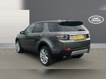 Used Land Rover Discovery Sport 2018 for sale - 76006660: Photo