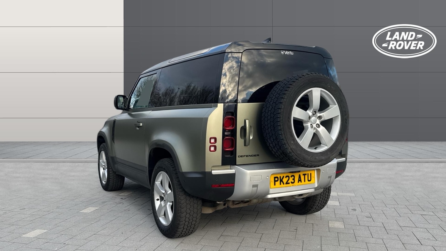 Used Land Rover Defender 2023 for sale - 77406853: Photo 2