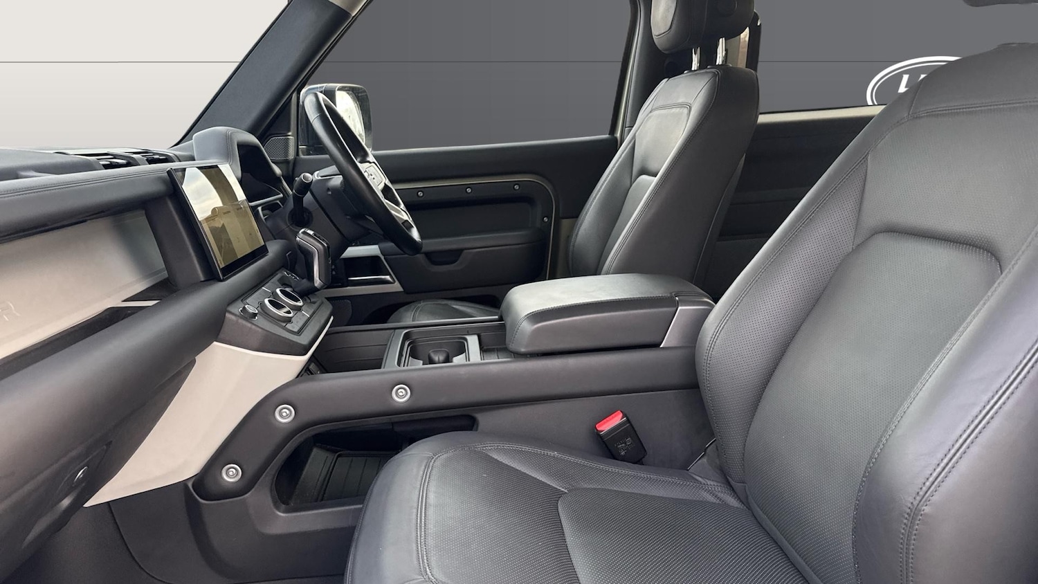 Used Land Rover Defender 2023 for sale - 77406853: Photo 3