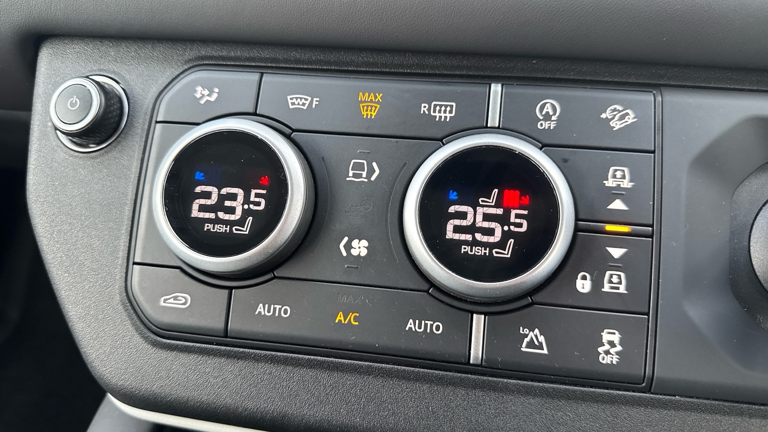 Used Land Rover Defender 2023 for sale - 77406853: Photo 49