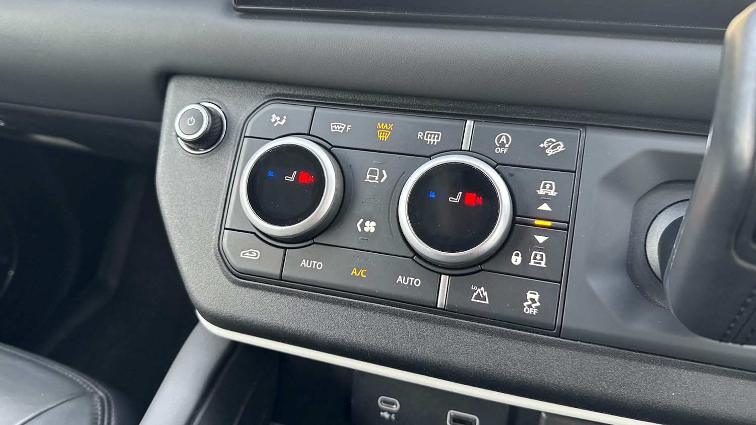 Used Land Rover Defender 2023 for sale - 77406853: Photo 50