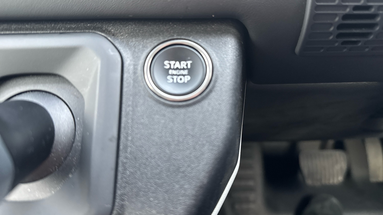 Used Land Rover Defender 2023 for sale - 77406853: Photo 51