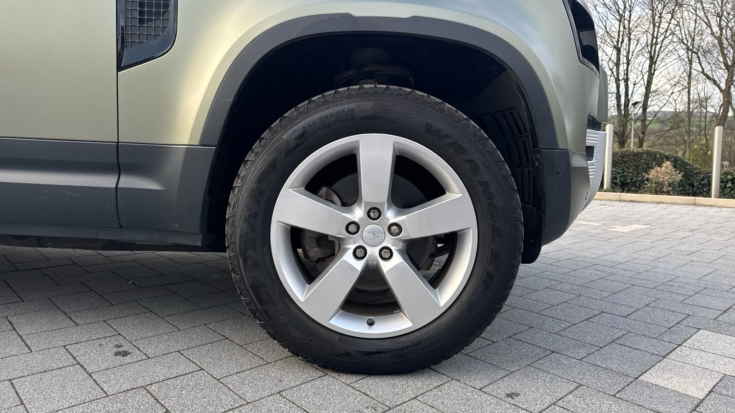 Used Land Rover Defender 2023 for sale - 77406853: Photo 8