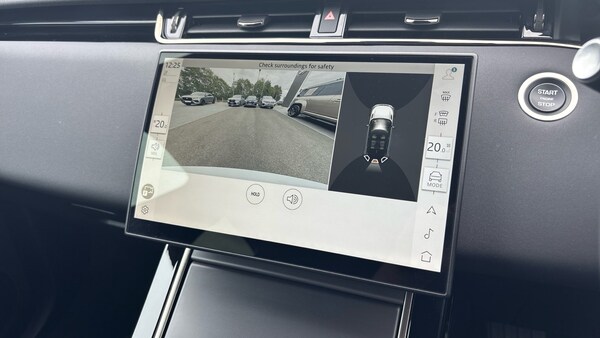 Used Land Rover Range Rover Evoque 2025 for sale - 75665306: Photo 12