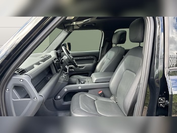 Used Land Rover Defender 2023 for sale - 78755633: Photo
