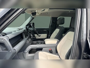 Used Land Rover Defender 2024 for sale - 78486631: Photo