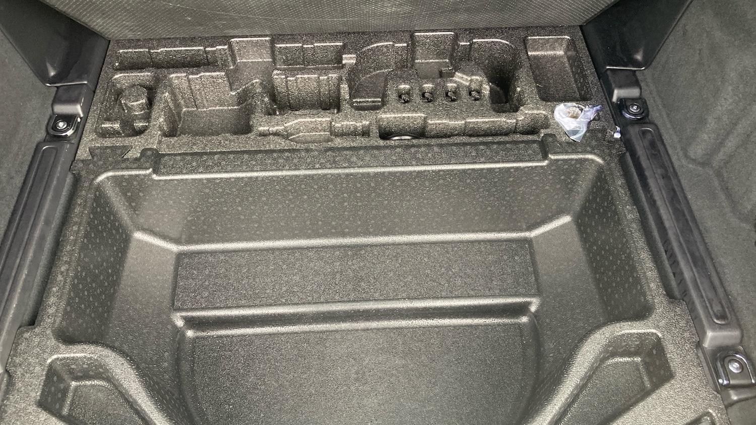 Used Land Rover Discovery Sport 2024 for sale - 76275910: Photo 25