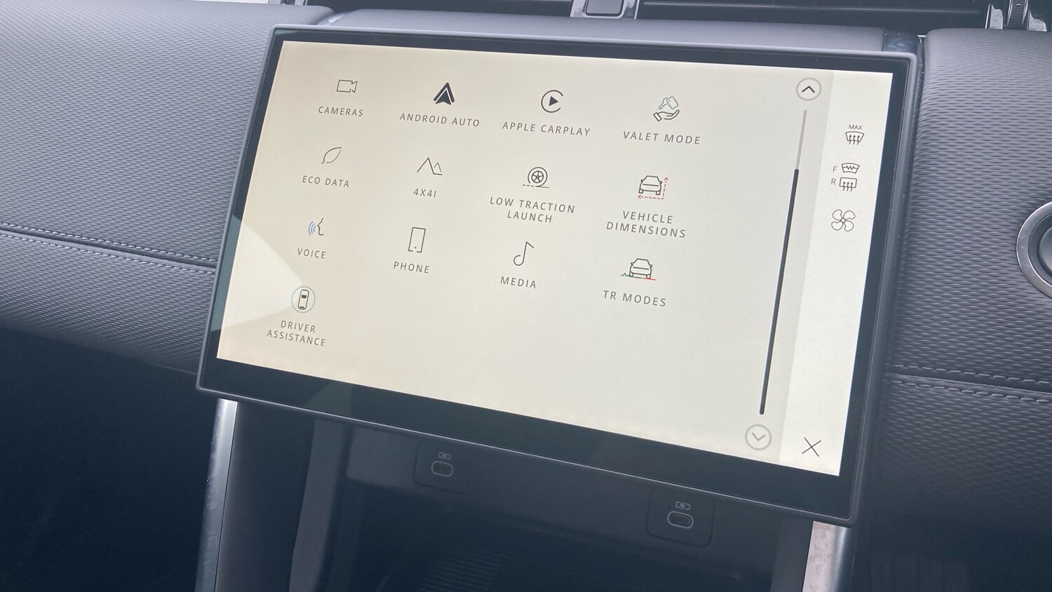 Used Land Rover Discovery Sport 2024 for sale - 76275910: Photo 40