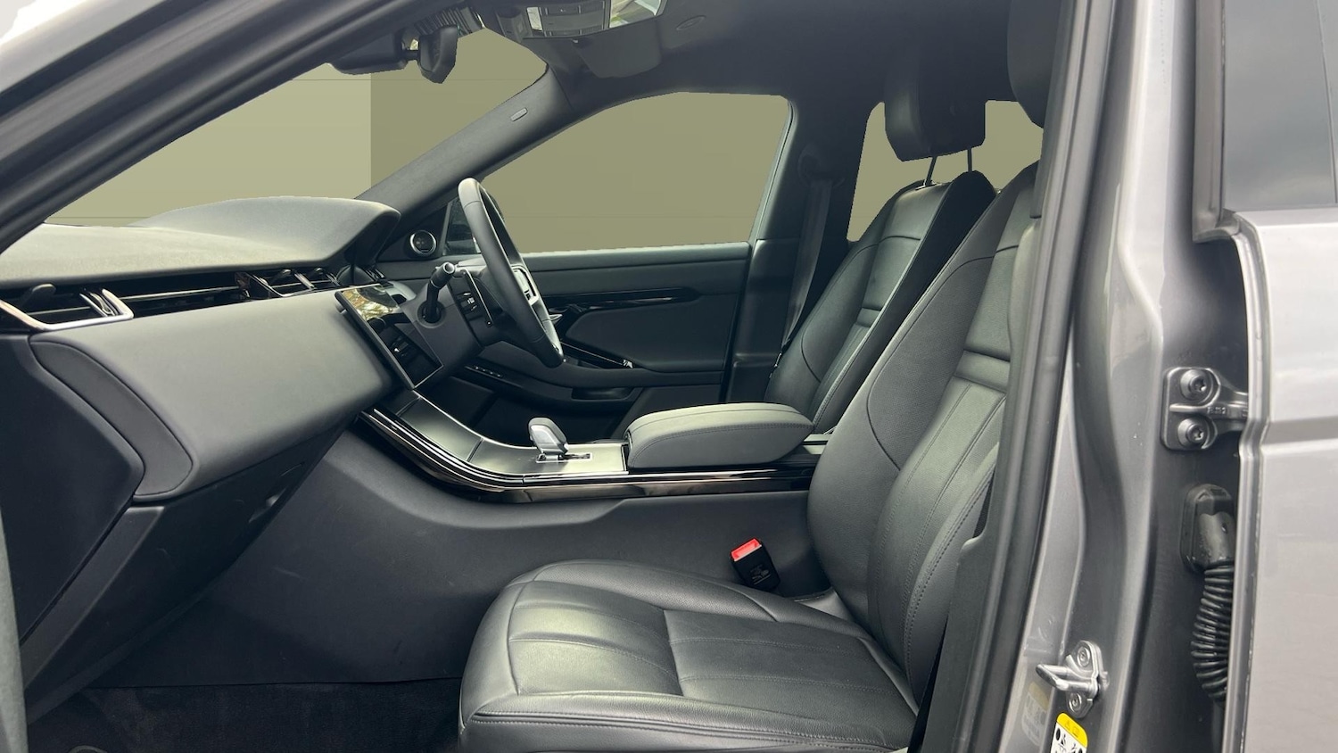 Used Land Rover Range Rover Evoque 2024 for sale - 76193768: Photo 3