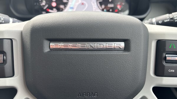 Used Land Rover Defender 2024 for sale - 76219001: Photo 23