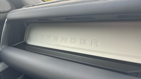 Used Land Rover Defender 2024 for sale - 76219001: Photo 37