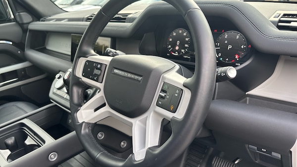 Used Land Rover Defender 2024 for sale - 76219001: Photo 48
