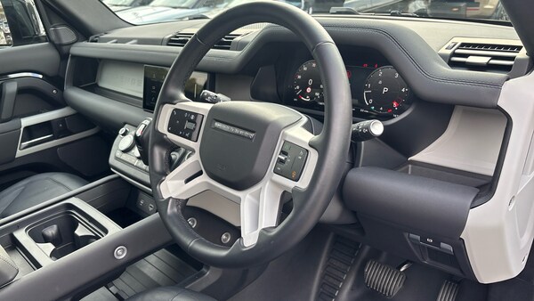 Used Land Rover Defender 2024 for sale - 76219001: Photo 49