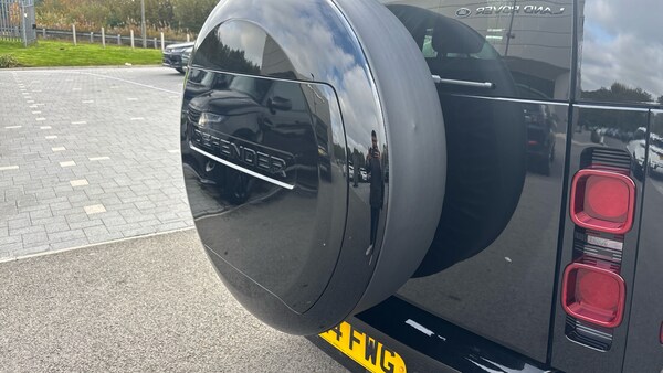 Used Land Rover Defender 2024 for sale - 76219001: Photo 61