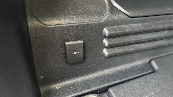 Used Land Rover Defender 2024 for sale - 76219001: Photo 84