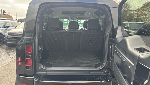 Used Land Rover Defender 2024 for sale - 76219001: Photo 86