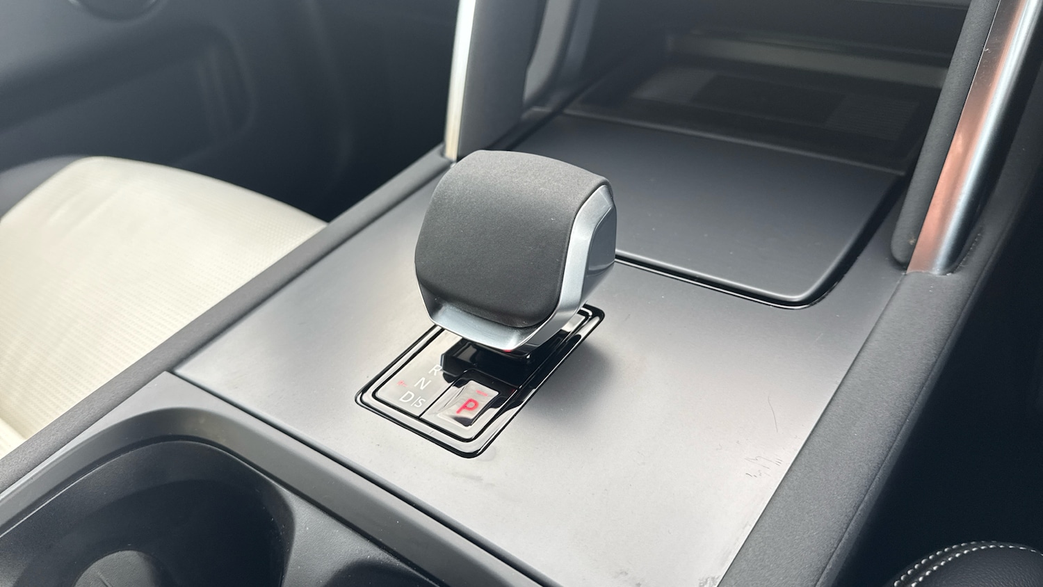 Used Land Rover Discovery Sport 2025 for sale - 76959753: Photo 13