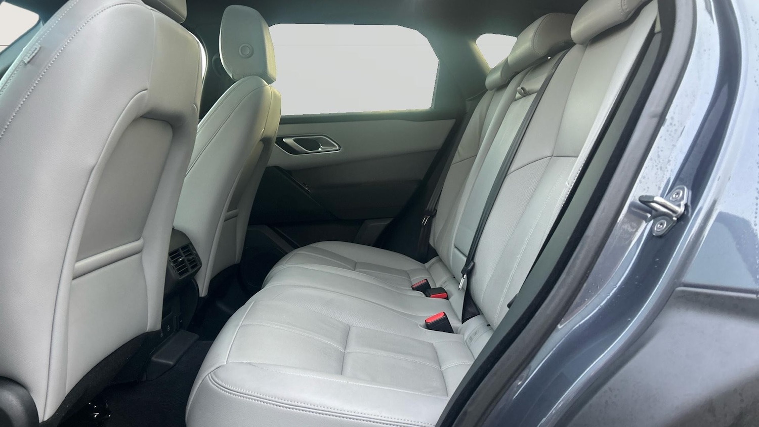 Used Land Rover Range Rover Velar 2023 for sale - 76343853: Photo 4