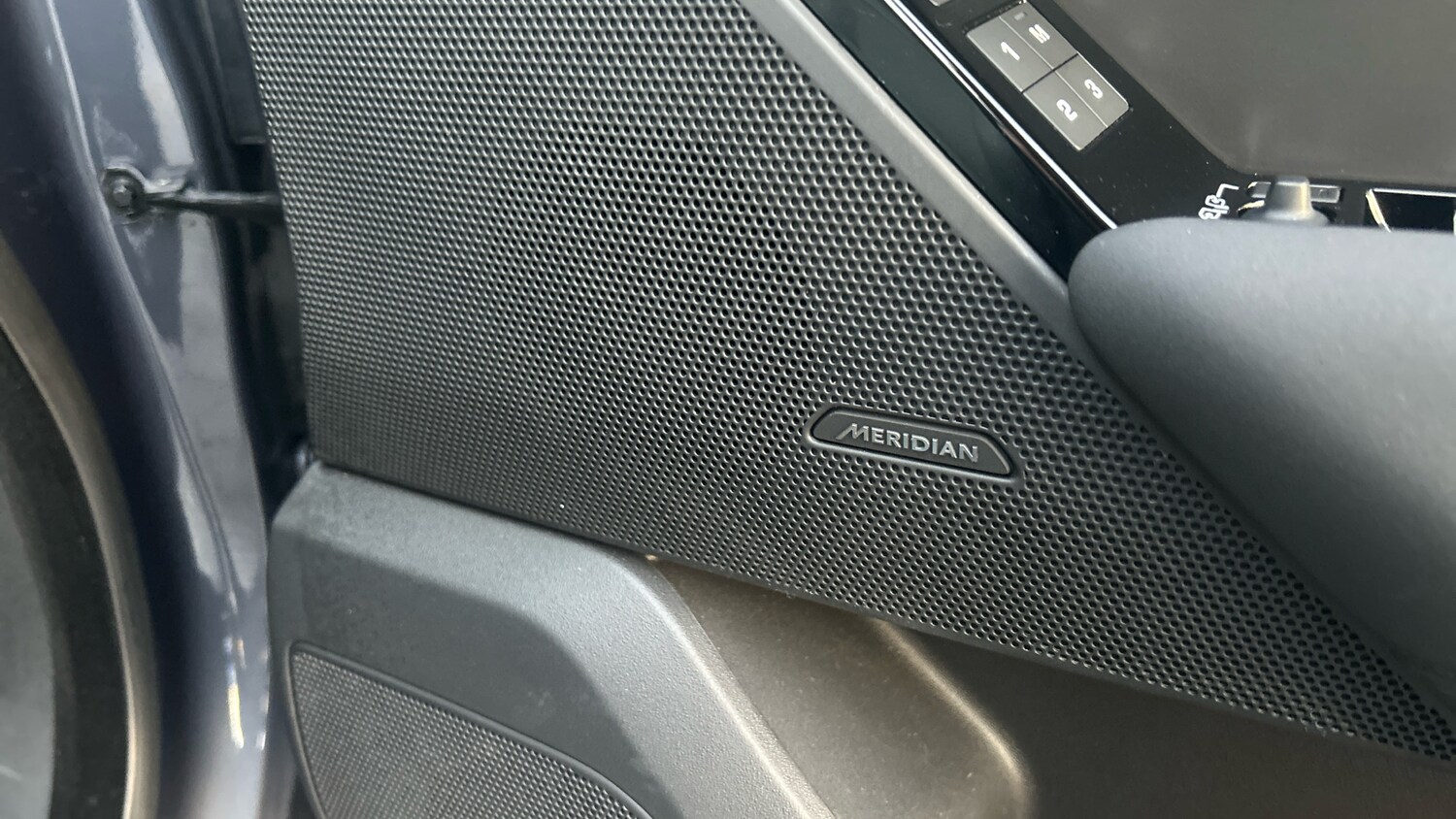 Used Land Rover Range Rover Velar 2023 for sale - 76343853: Photo 45