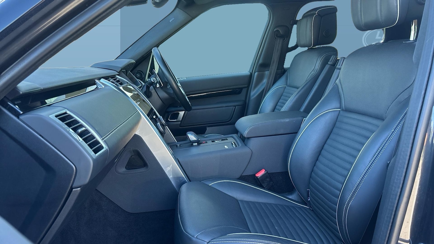 Used Land Rover Discovery 2021 for sale - 76777918: Photo 3