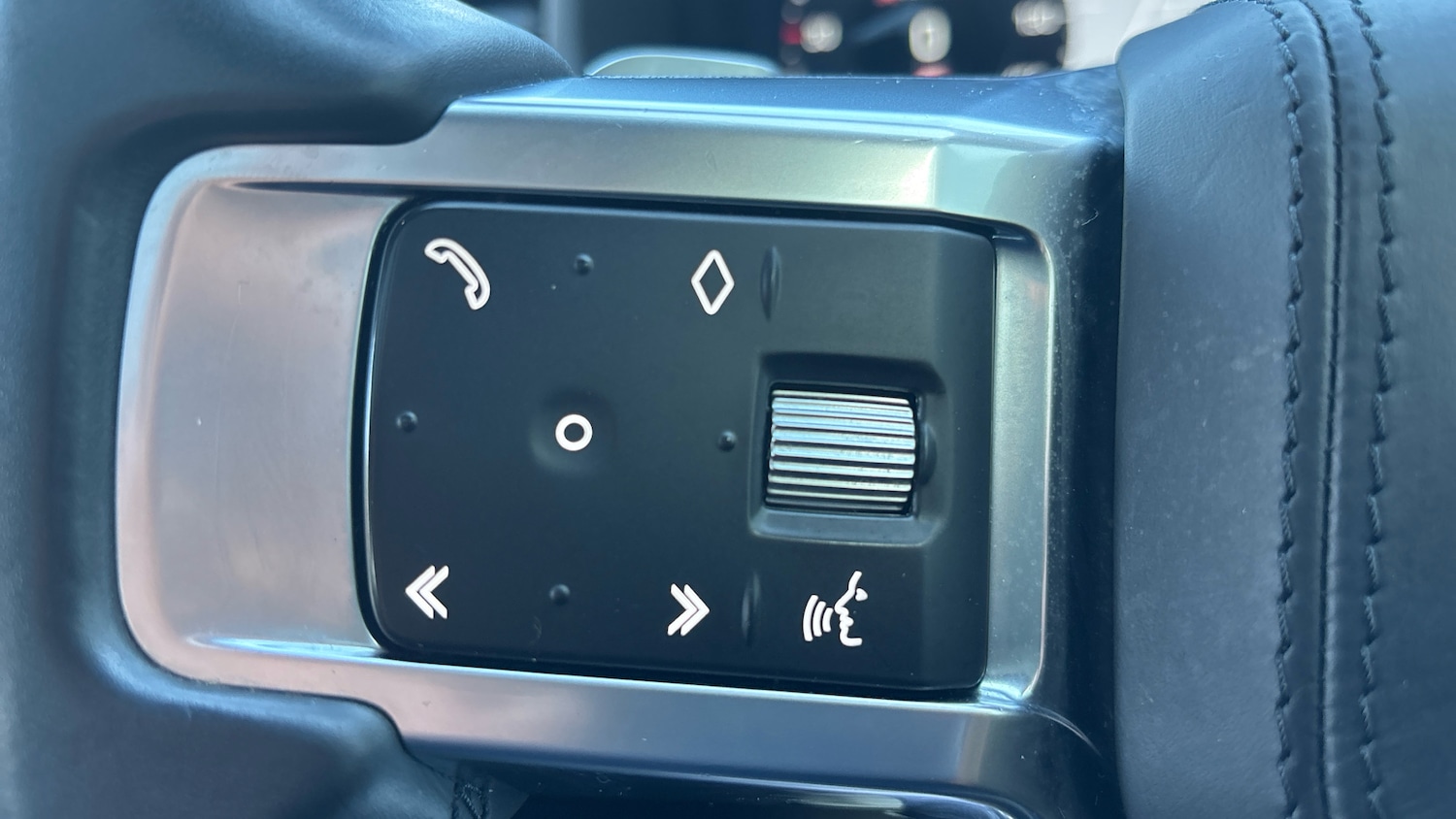 Used Land Rover Discovery 2021 for sale - 76777918: Photo 75